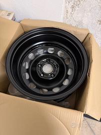 BMW Serie 1 - N. 4 set cerchione + copricerchioni