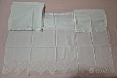 Set asciugamani d'epoca in puro lino con pizzo