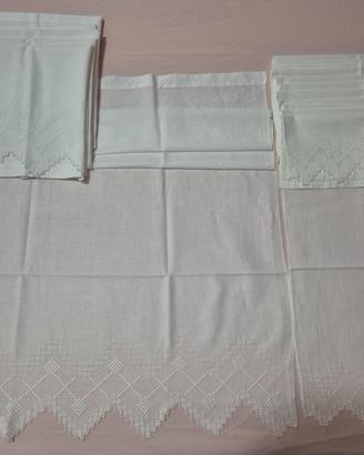 Set asciugamani d'epoca in puro lino con pizzo