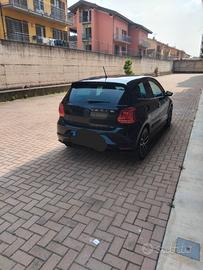 VOLKSWAGEN Polo 5ª serie - 2015