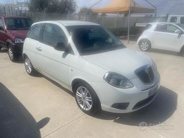 LANCIA Ypsilon 1.2 69 CV Unyca