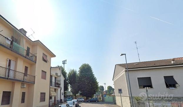 Monolocale con balconcino- Lodi