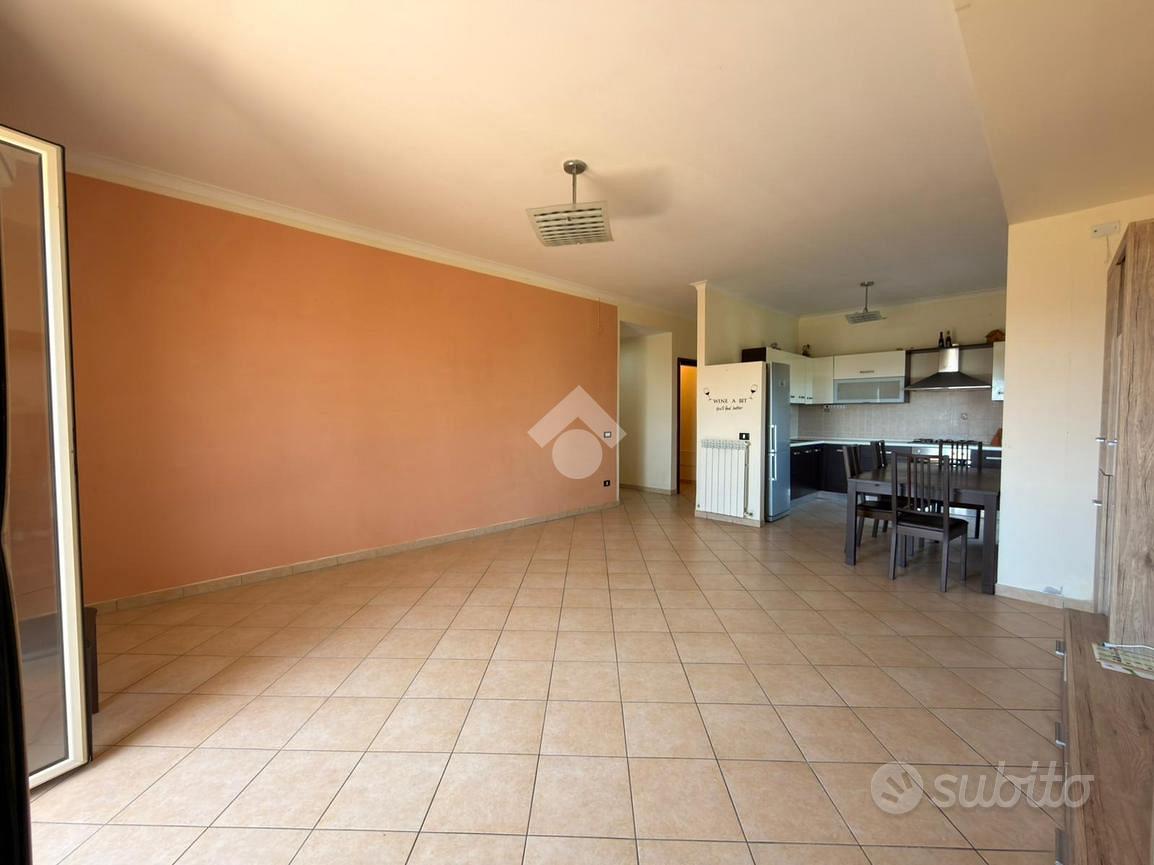 Apartment in Crotone, 48 alloggi, Gabelluccia - Vista 3