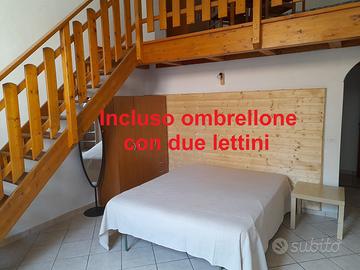Appartamento per due con ombrellone lettini e bici