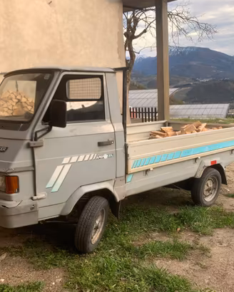 Piaggio Ape Poker