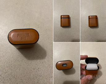 Porta AirPods 2 in pelle Pineider.