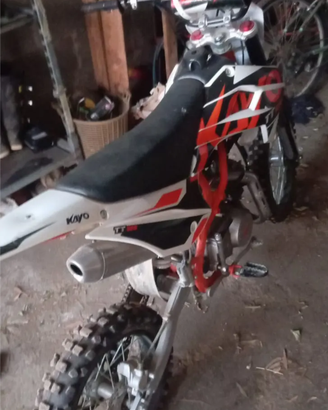 Pit bike