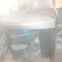 Acquario completo a forma di Cubo