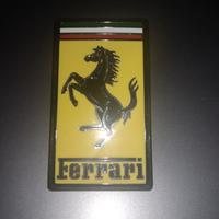 Ferrari Naso Emblema Distintivo 65394800 1 Borchie