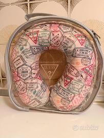 Cuscino da viaggio Guess