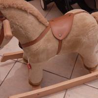 cavallo a dondolo Trudi