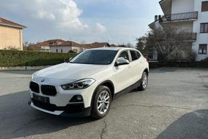 BMW X2 sDrive18i Sport-X Tetto apribile/Panoramico