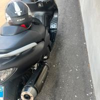 Yamaha Tmax 2001. Valuto anche scambi con moto