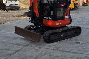 MINIESCAVATORE KUBOTA U35
