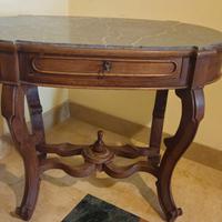 Tavolino con piano in marmo