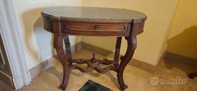 Tavolino con piano in marmo