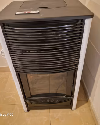 stufa pellet IDRO 25
