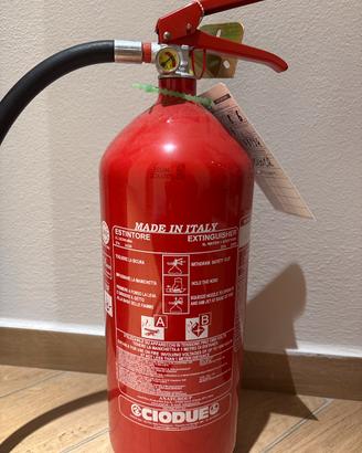 Estintore  6 l. a Schiuma