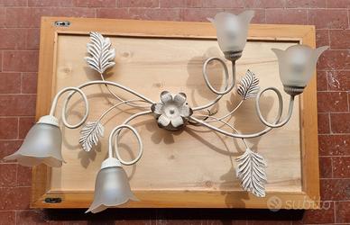 Lampadario con applique fiore