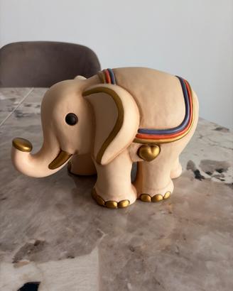 Elefante in ceramica Thun