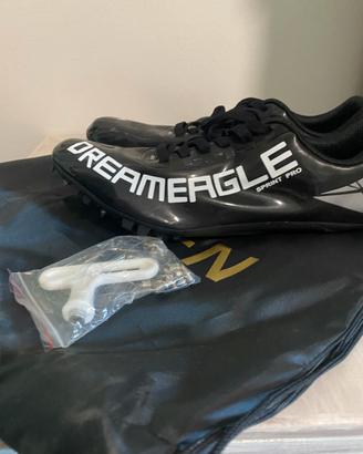 Scarpe chiodate numero 43