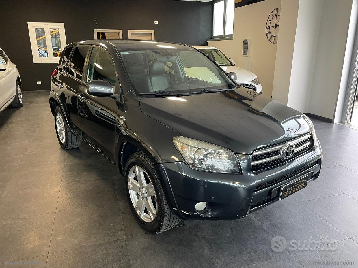 TOYOTA RAV4 3ª serie