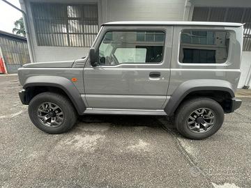 SUZUKI  JIMMY