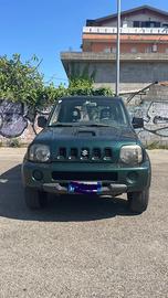 Jimny Suzuki 1500 con gancio traino