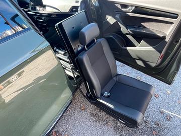 Sedile uscente per disabili Audi Q5