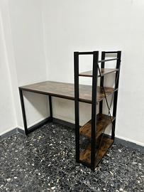 Scrivania in legno