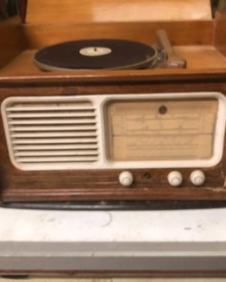 Radio  giradischi antico