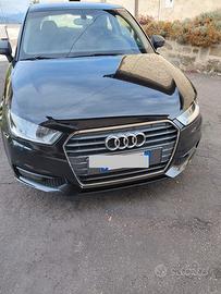AUDI A1 NERA