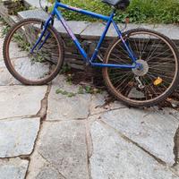 Mountain bike Mach 26” con cambio – usata