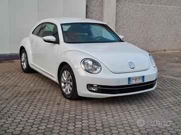Volkswagen Maggiolino 1.6 TDI Design *NEOPATENTATI