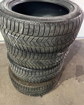 225 50 17 invernali Pirelli del 2024