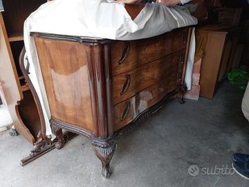 cassettiera stile antico