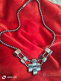 collana di pietra ematite