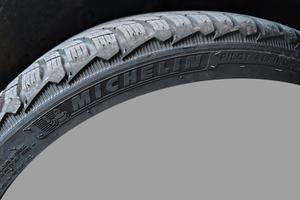 Pneumatici invernali 255/35/R19 e 275/35/R19