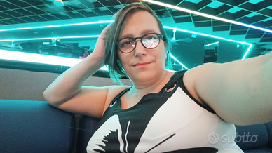 Barista cameriera MAGAZZINIERE IN AMAZON