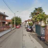 Rivalta di torino semi indipendente con giardino