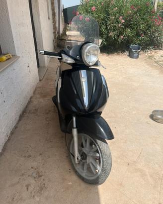 Beverly 125 tourer