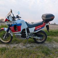 Honda africa twin 750