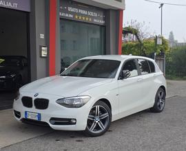 BMW 116 i 5Porte Sport Automatica per NEOPATENTA