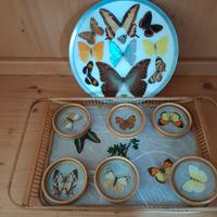 Vassoio antico con farfalle