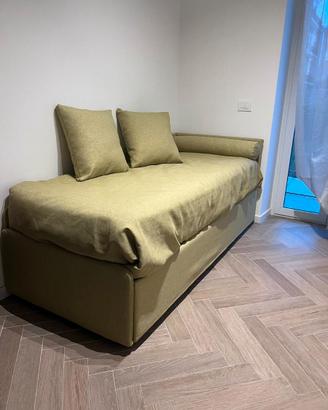 DIVANO LETTO SINGOLO IMBOTTITO RETE ESTRAIBILE