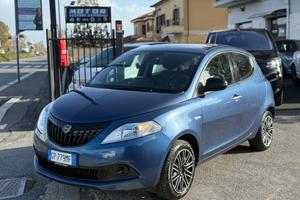 Lancia Ypsilon 1.0 FireFly Hybrid Silver Plus