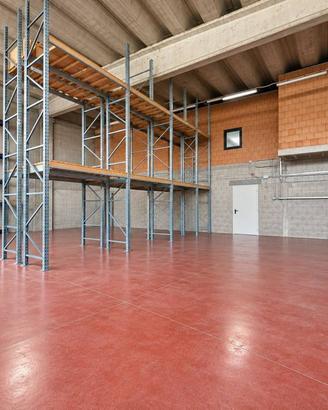 Immobile di 388 m² con più di 5 locali a Vercelli