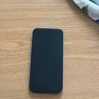 iPhone 16 blu oltremare