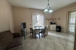 3 LOCALI A AVERSA