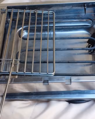 bistecciera elettrica in acciaio inox 